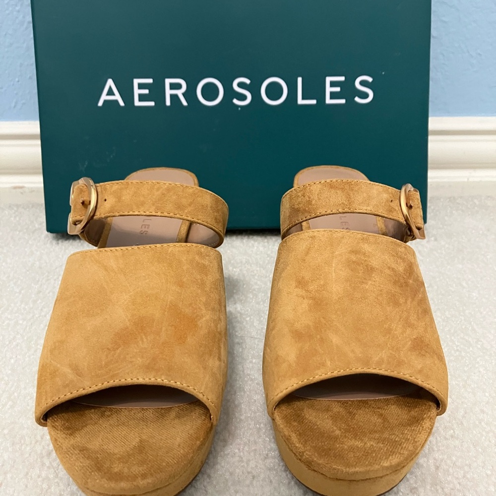AEROSOLES Women's Brown Faux Suede Mules - Picture 3 of 7